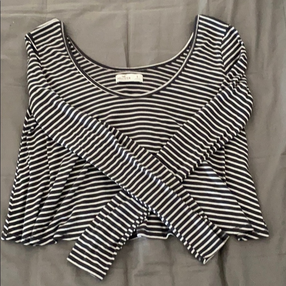 Cropped long sleeve